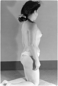 182-04d くろ4 関谷冨佐子d