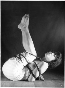 98−1e 海老責め3態 萩千恵子