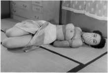 108−7 須川令子腰巻き緊縛1