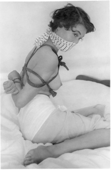 108−14 須川令子腰巻き緊縛3