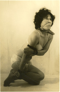 185-02a 萩千恵子01Cb