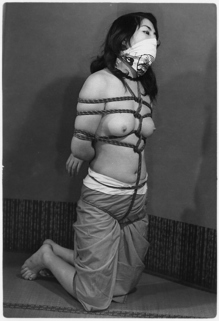 SY35絹川文代縛り腰巻色模様?