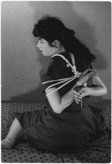 SY50花坂道子ワンピース縛り