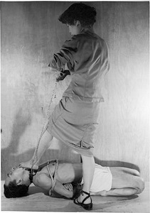 196-05b 虐待2春日001d