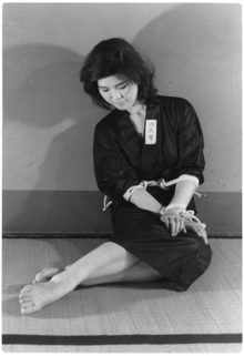 �����Z02��